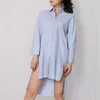 Camicetta da donna allentata vintage colletto con risvolto manica lunga spacco orlo irregolare camicia elegante per la moda femminile 210524