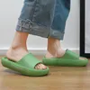 Zapatillas de hombre para exterior, chanclas de verano para pareja en casa, zapatos de plataforma para mujer, zapatillas de baño antideslizantes, sandalias suaves de EVA para jardín