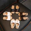 baby -jungen sandalen