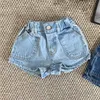 7039 Shorts décontractés d'été pour enfants Poche simple et belle 1-7T Garçons Filles Jeans lavés Denim 210723