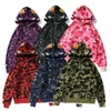 herr kvinnor Designer kamouflage hoodies mode pa tryck ape wgm hoodie paris cardigan klassisk vinter Plyschrock tröja 01