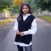 V Boyun Örme Kazak Yelek Kadın Kolsuz Casual Beyaz Kazaklar Sonbahar Kış Siyah Streetstyle Tops 210415