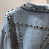 女性のジャケット女性の上着のファッションスタッドドダイヤモンドデニムジャケット女性服ショートスリム不規則コートChaqueta de Mezclilla