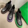 Diseñador- Martin botas mujer Suela gruesa Zapatillas de deporte con cordones de viaje plataforma de cuero dama negro Bota casual Cuero de vaca suave Zapatos altos de mujer