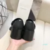 2021 Deri Büyük Kafa Bebek Tek Ayakkabı Koleji Mat Patent Deri Tarzı Retro Mary Jane Giysi ve Etekler 365