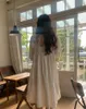 Korejpaa Kadınlar Elbise Yaz Kore Chic Bayanlar Niş Turuncu Yuvarlak Boyun Açık Geri Dantel Pileli Gevşek Puf Kol Vestidos 210526