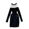 Strapless Hanging Neck Kvinna Höst Vinter Slim Bag Hips var tunn temperament Klänning Velvet Little Black UK421 210506