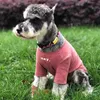 Versión coreana de camiseta con estampado de letras simples, ropa para mascotas, camisa de fondo para perros y gatos, ropa de primavera y verano para mascotas CX220223