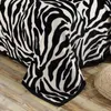 Одеяла стильные черные белые леопардовые узоры покрывают одеяло высокой плотности супер мягкий для дивана / кровать / автомобильные портативные пледы