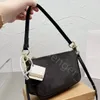 Nieuwe Shoulder Cross Body LetterHalf Maan Tassen Dame Mode Rits Handtassen Vrouwen Hoge Kwaliteit Zachte Beroemde Designer Portefeuilles Jonge Kussen Munt Portemonnee Toten Casual Great