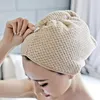 Toalheiro Broca de lã de lã de coral Capinho de secagem Rápida Capéu de cabelo absorvente Cabelo com botão para WOMe