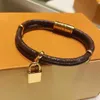 Różne style Bransoletki Marka Luksusowe Biżuteria Kobiety Skórzane Unisex Designer Snap Braceltes Wzór Para Bransoletka Moda 886