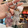 Keychains Diamondstudded Bear Car Keychain Mobile Phone Number Plate Backpack Pendant Key Ring Chain Fred224916386262R