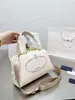 2022 New Messenger Bag Milano Mulheres Correia Ampla Totes Feminino Bolsas Bolsas De Ombro Bolsas Popular Cross Body Bag