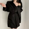 Robe d'été pour femmes Style coréen Les fuites épaules de ceinture irrégulière