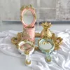 Miroir à main vintage en bois créatif Articles divers ménagers Maquillage Miroirs de courtoisie Mains ovales Tenir des miroirs cosmétiques avec poignée pour cadeaux ZYY1075