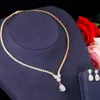 女性のネックレスとイヤリングのためのPeraの繊細な涙のペンダントのAfican Gold CZの石のブライダル婚約パーティージュエリーセットJ445 H1022