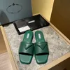 Sandaler nya designer kvinnor 2022 lägenheter slipper läder tofflor sandal sexig topp med sommar 35-42 kvalitet high box storlek damer uslwh