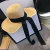 INS Summer Women Straw Hat Fashion Ochrona przed słońcem Osobowość Kapelusze z szerokim rondem ze wstążką dla kobiet na plaży na wakacjach