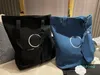 Designer-Damentaschen, 2 Farben, luxuriöse Einkaufstaschen aus Segeltuch mit großem Fassungsvermögen, Briefdruck-Designer-Tragetasche, klassisch