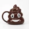 Tecknad leende poop mugg te kaffekopp rolig humor gåva 3d hög med poop muggar med handgrip lock te office cup drinkware 400 ml 210409