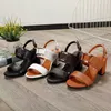 Kobiety Zablokuj Sandały Luksusowe Wysokie Obcasy Metalowe Laminat Skórzany Mid-Heel Sandal Suede Designer Sandały Letnie Buty Ślubne