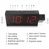 Inne zegary Akcesoria LED Alarm Clock Clock Radio Projection Digital Z FM USB Ładowanie do domu Sypialnia Czas Snooze Funkcja 1 sztuk