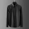 IEFB Metal Toka Şerit Üzerinde Omuz Kişiselleştirilmiş Tasarım erkek Uzun Kollu Gömlek Bahar İnce Siyah Beyaz Tops 9Y5611 210524