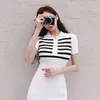 Mini abito da donna coreano lavorato a maglia bianco Summer Stripe Sexy Bodycon party Dress per abbigliamento donna 210602