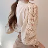 花びらの袖の女性のシャツスタンドカラーの中空アウトフラワーレースのパッチワークの女性ブラウスシャツフェムメルスボタンホワイトトップシャツ210419