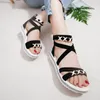 Sommarplattform Sandaler Ankle Skor Kedja Gladiator Kvinnor Flip Flops Kvinnor Flat Sandal M483