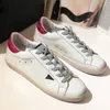 Itália Designer estrela tênis de tênis de ouro Casual Sapatos homens Mulheres treinadoras Marca Dirty Sneaker Classic White Do Sapato velho