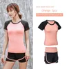 SineAffo Dames Sports Pak Korte Mouwen Shirts en Yoga Broek voor Zomer Lente Donkergrijs Zwart Running Fitness Set 210802