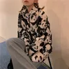 2021 İlkbahar Sonbahar Panda Baskı Vintage Uzun Kollu Bluzlar Kore Hong Kong Stil Retro Kadınlar Düğme Up Gömlek Harajuku Moda X0521