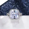 2021 Grandes Grandes Crystal Stone Anéis de Casamento Mulher Prata Cor Do Amor Proposta Engage Anel de Alta Qualidade Moda Jóias