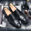 Mode hommes bureau italien marque de luxe hommes Brogue chaussures robe mocassins Coiffeur chaussures de mariage Sapato Social Masculino
