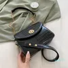 Torby wieczorowe 2021 Modny wzór Crocodile Pattern Chain Bag Pojedynczy Ramię Retro Ins Małe kwadratowe torebki i torebki Luksusowy projektant