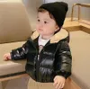 Gamin enfant hiver down coat girl boy marque veste à capuche vêtements de créateurs de créateurs bébé qui sucent les couches chaudes 22371624931800