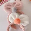 Ragazza dolce coreana semplice palla di pelo fiocco grande fascia per capelli in peluche moda viso per bambini lavaggio accessori per capelli copricapo per bambini carino