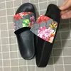 Luxury Designer Shoes Slides Summer Beach Indoor Sandals House Flip Flops Couples Slippers Without Box
