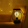 크리 에이 티브 LED 아이언 랜턴 야간 조명 휴대용 배터리 전원 테이블 램프 홈 축제 장식