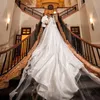 Классическая принцесса атласные свадебные платья v шея с длинными рукавами