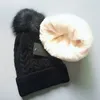 Diseñador Mujer Invierno Terciopelo Gorro Pompón Espesar Sombrero Cálido Para Cable Estiramiento Suave Otoño Pompones De Punto Diseño Gorros Sombreros Patchwork Mujer Gorras De Cráneo Chica Gorra De Esquí