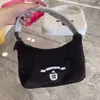 bunte niedliche handtaschen