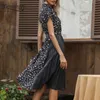ターンダウンカラーハーフボタンシャツドレスベルト夏半袖OLカジュアル女性のコントラスト印刷Aライン210510