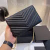 2021 الأزياء الساخن مصمم حقائب الكتف أعلى جودة المرأة المشبك crossbody رسول حقيبة فاخرة متميزة سلسلة حقيبة يد مساء المحفظة سيدة الفم