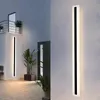 Lampade da parete lunghe per esterni a LED moderne impermeabili IP65 Luci di fondo in alluminio Luci da giardino Portico Sconce Light 110V 220V Apparecchio nero