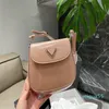 Sacos de moda Bolsa de couro genuíno vem mulheres luxurys designers femininos embreagem clássico de alta qualidade menina bolsas