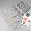 Bestickter Schal, Seidenschal, spanischer Mantilla-Spitzenschal, Blume, hohle Spitze, Schal, Wickeltuch, Damen, Sommer, Strandschals, langes Bandana