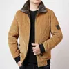 男性の冬の暖かい厚いジャケットファッションの毛皮の襟のCordurooyコート秋のブランドのアウトウェアミリタリーカジュアル211118